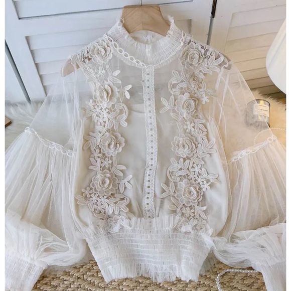 The Way See-through White Mesh Flower Applique Lantern Sleeves Lace Blouse OS - Picture 2 of 13